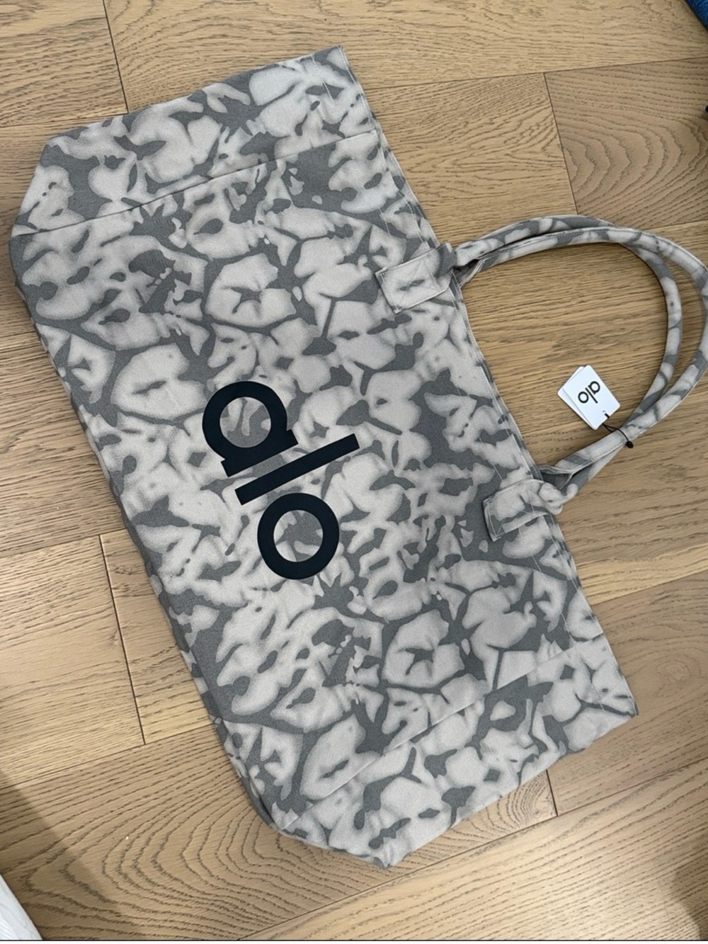 Alo Gray Patterned Canvas Tote Bag